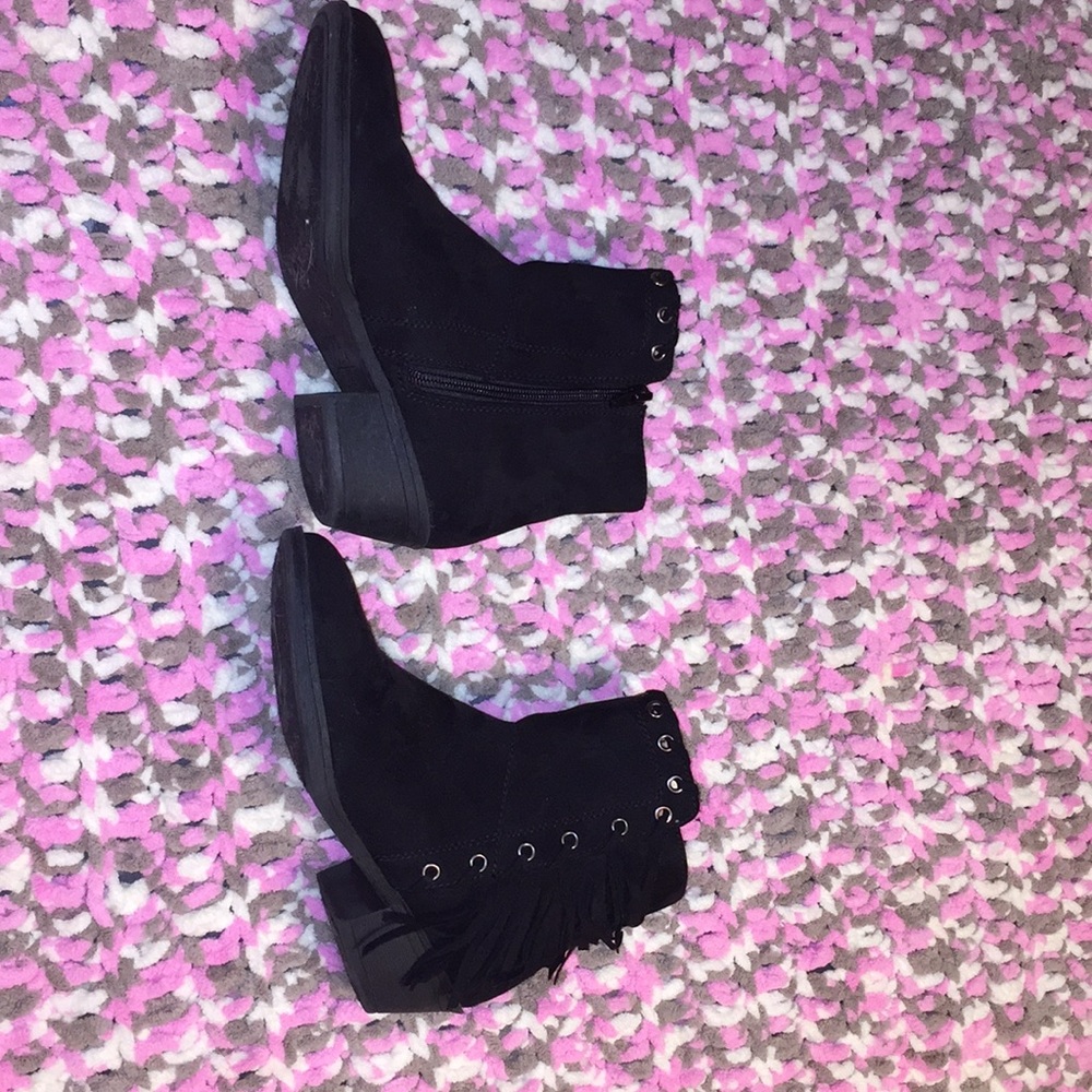 Justice black heeled boots